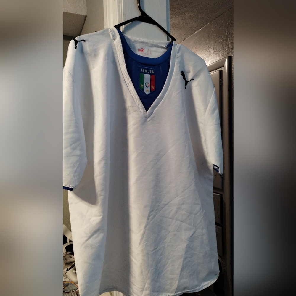 Vintage 2006 away Italy jersey